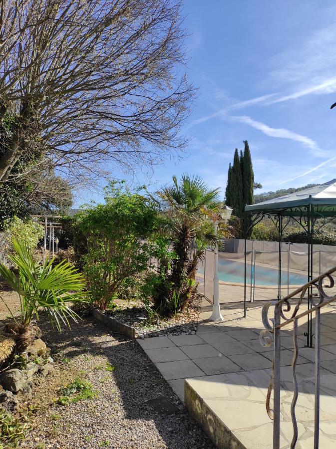 Villa Les Fauvettes Cabasse Exterior photo