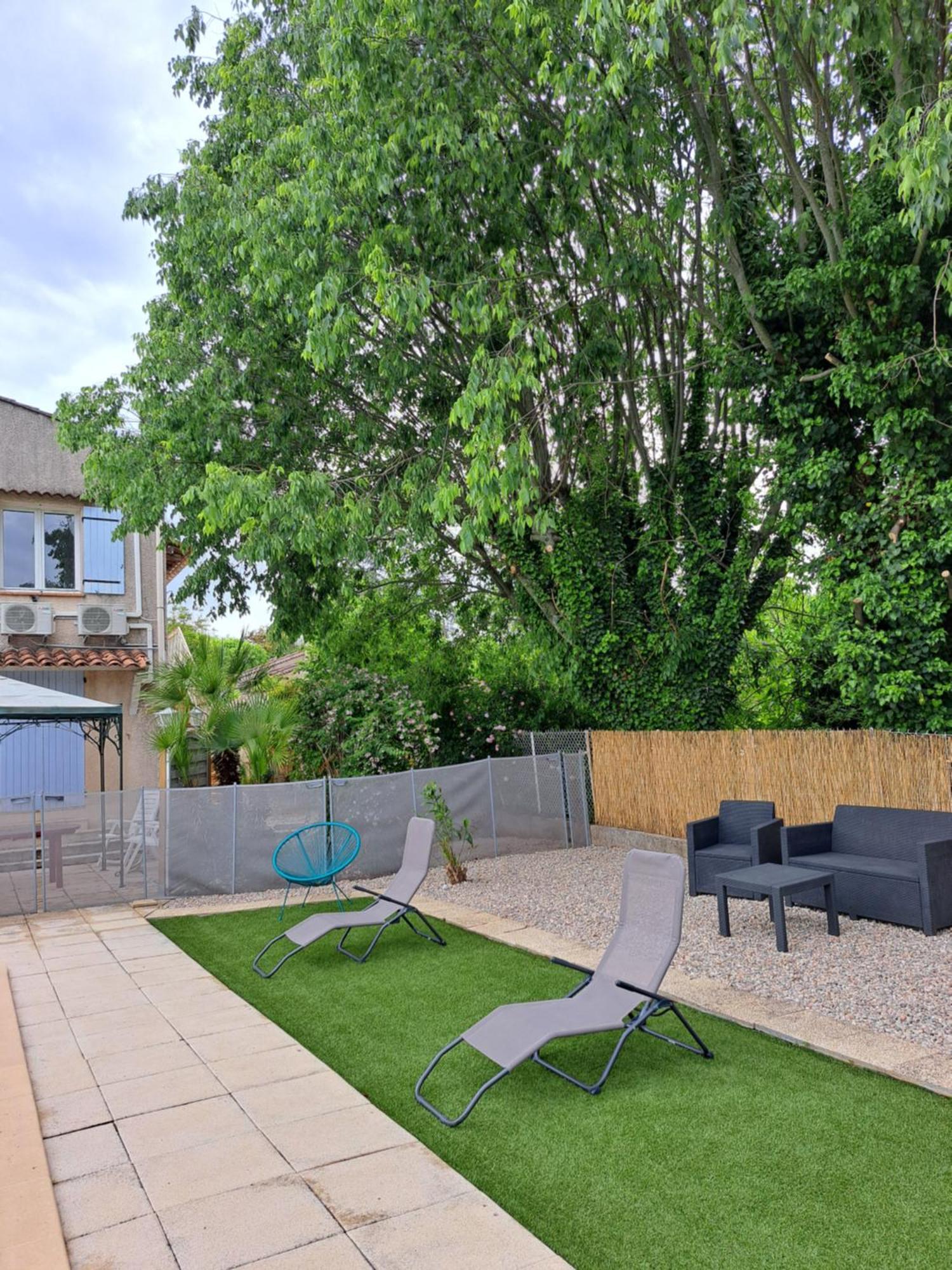 Villa Les Fauvettes Cabasse Exterior photo